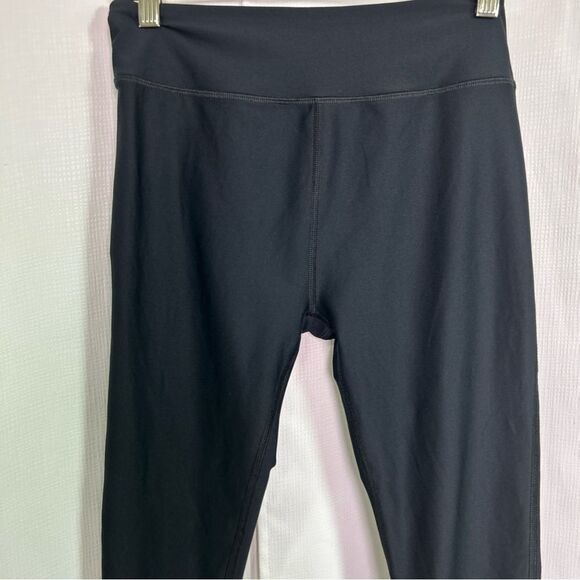 Under Armour Women’s Small Leggings Compression Heatgear Cropped Black - Picture 2 of 5